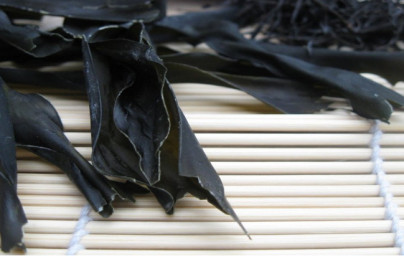 Kombu oder Konbu Kombu oder Konbu