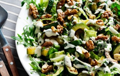 LCHF salata s tikvicama i orasima LCHF salata s tikvicama i orasima